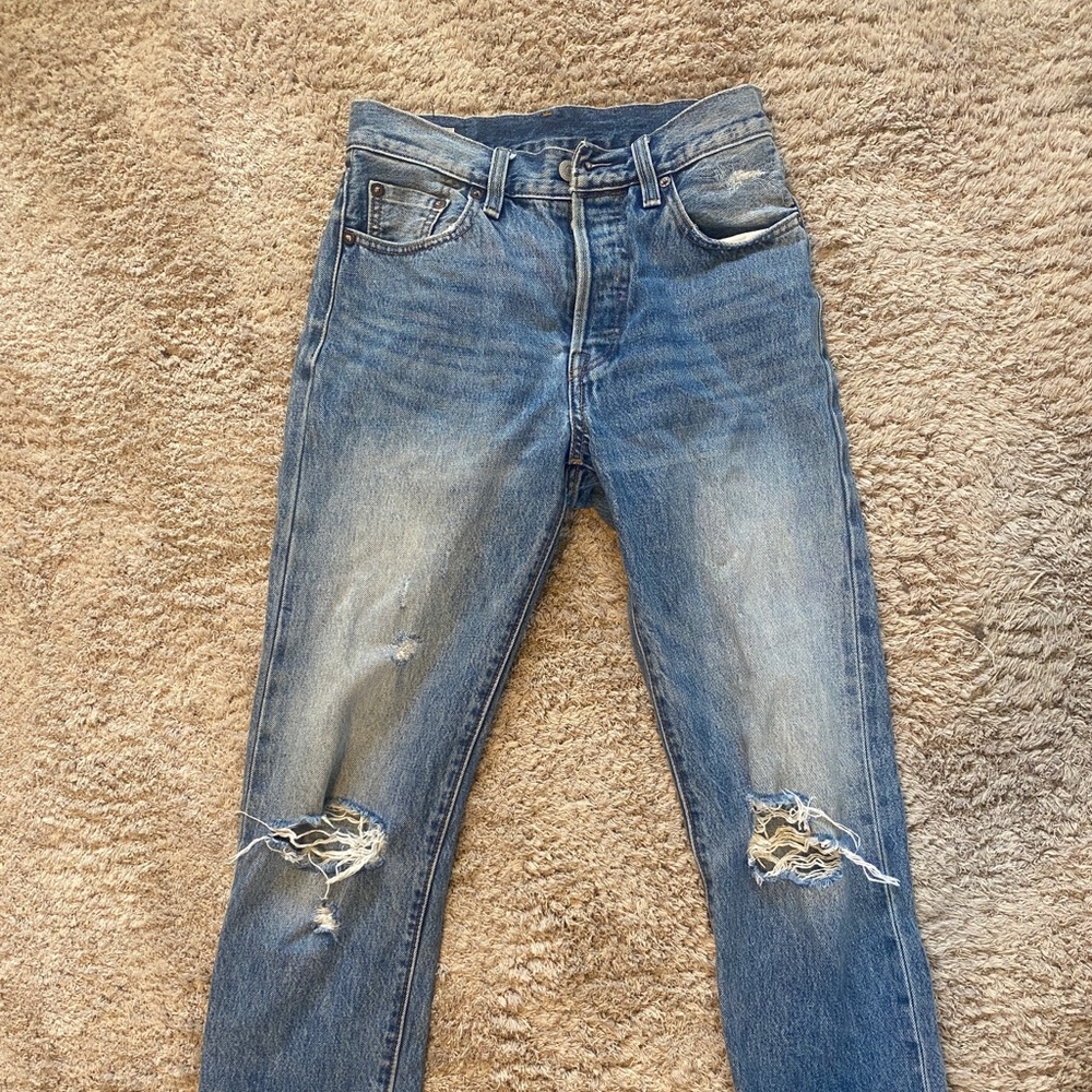 Levi’s 501 Women’s Cropped Jeans size 24